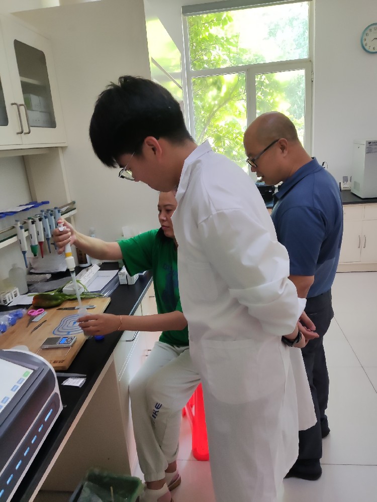 大興區(qū)榆垡鎮(zhèn)農(nóng)業(yè)技術(shù)推廣站采購云唐YT-QN480P-CY(48通道全自動(dòng)農(nóng)殘)